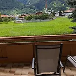 Sonnige Mit Balkon